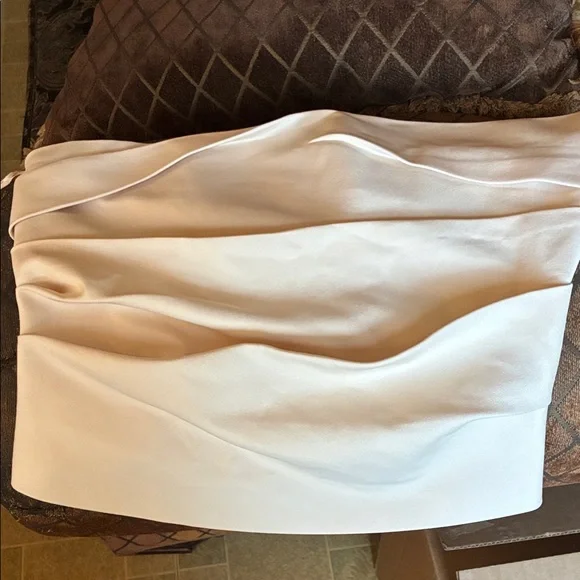 Elegant Cream Women's Blouse - Picture 2 of 6